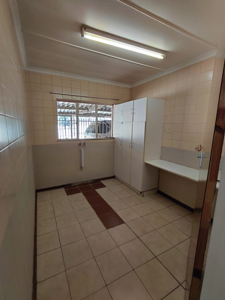 To Let 4 Bedroom Property for Rent in Universitas Free State